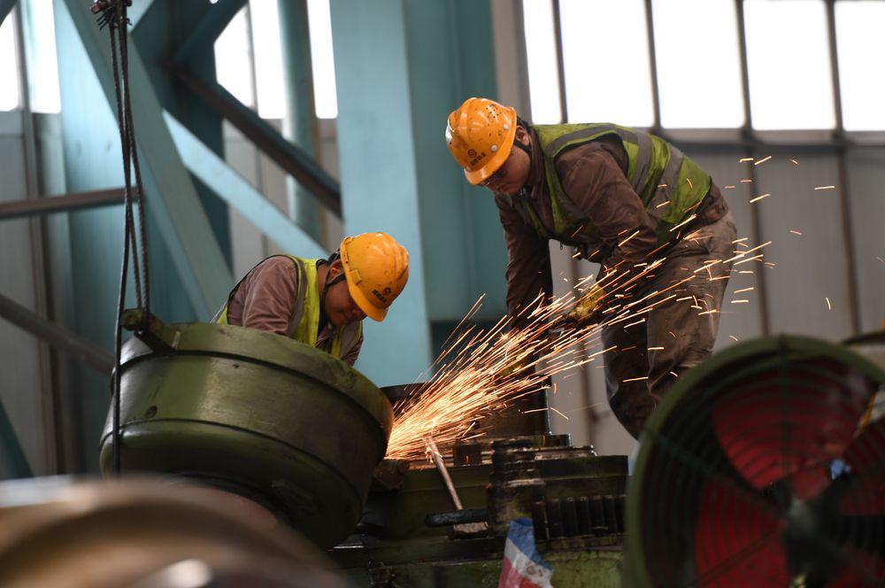 冶金、消防、石化---耐火反光背心如何守护高温作业者？