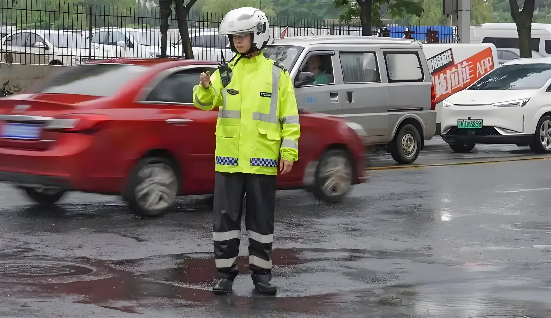 环卫反光雨衣款式设计全攻略