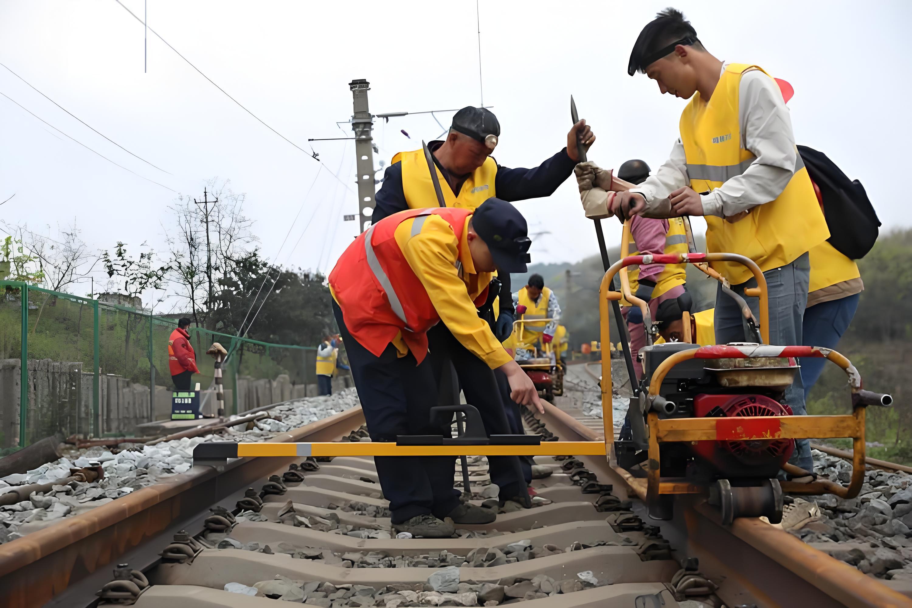 防静电反光马甲材质特性全解析：安全防护的双重屏障
